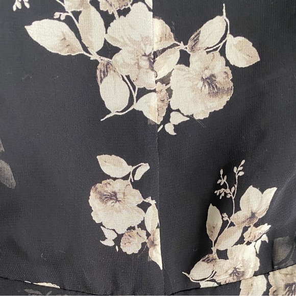 Lumiere Black Floral Romper - Picture 5 of 5